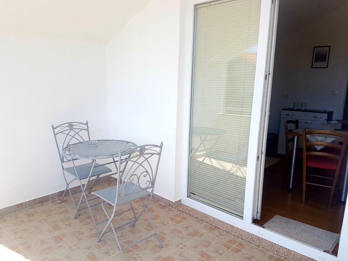 Nena 2 Apartment Sukosan Ngoại thất bức ảnh